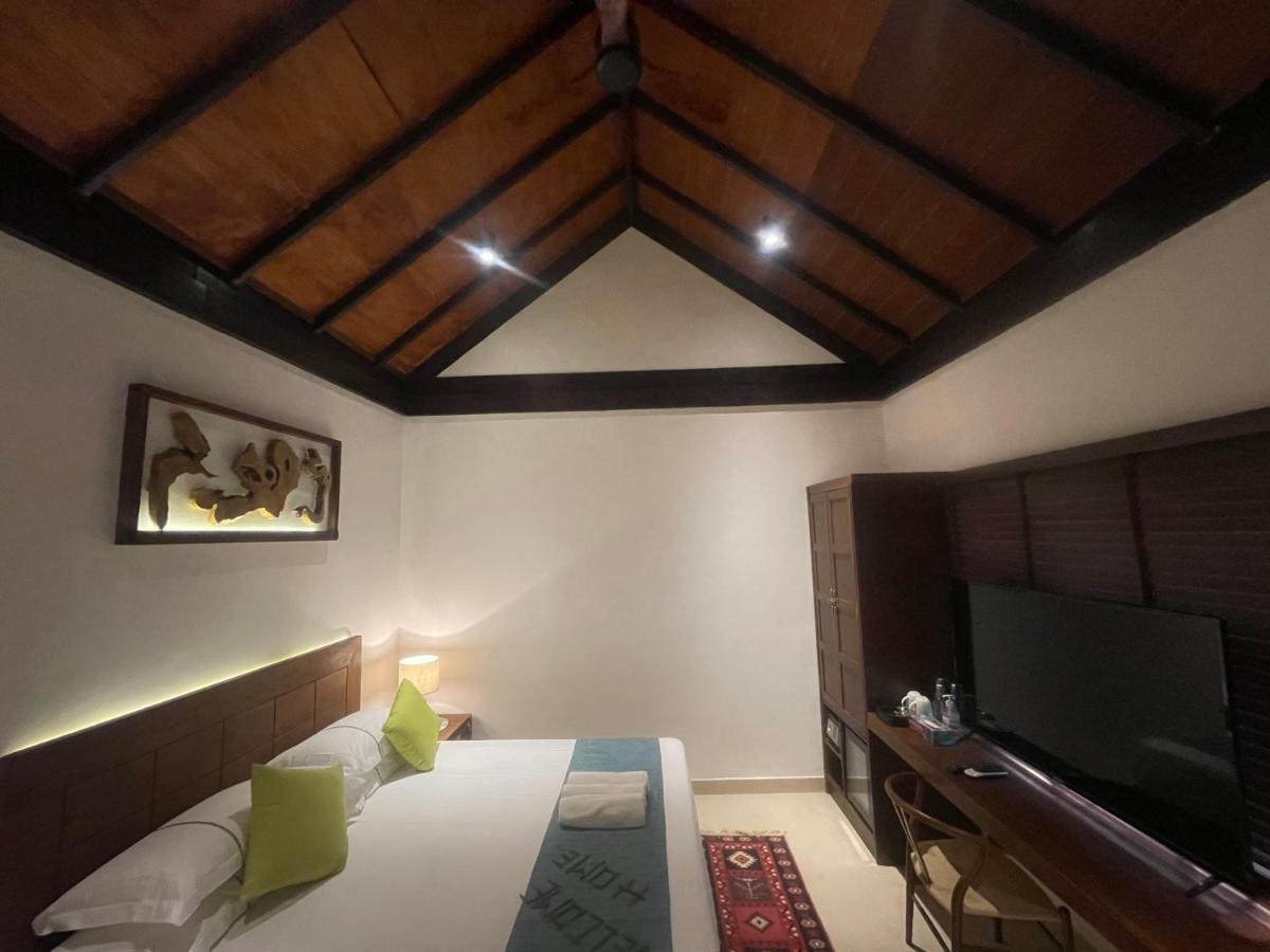 Atholhu Residence Fehendhoo Exterior photo